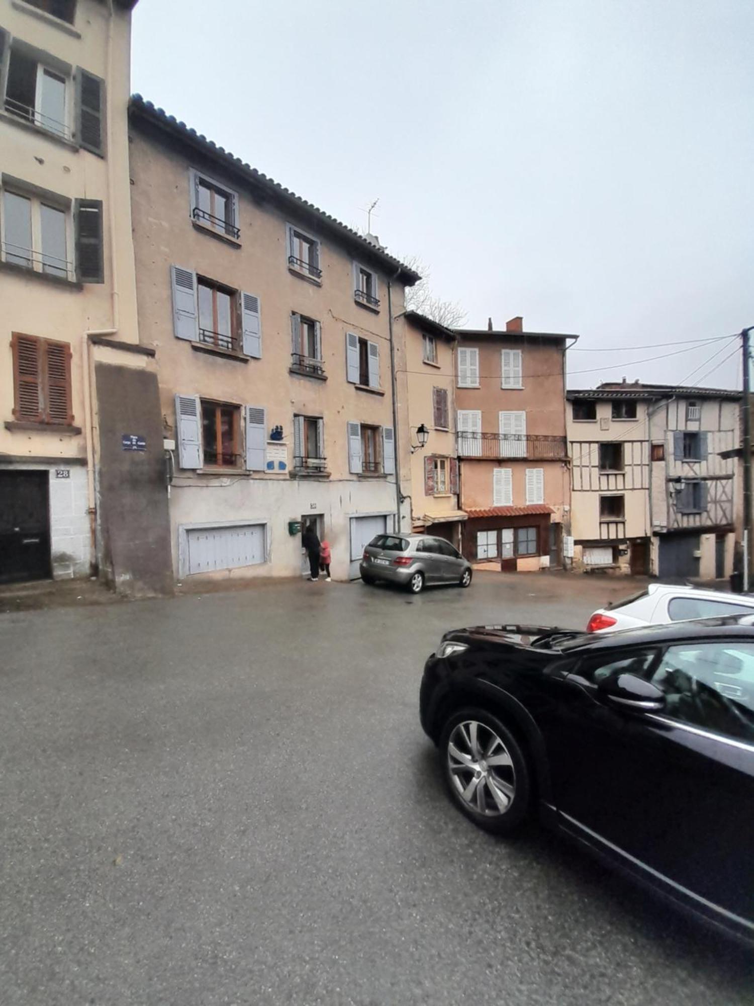 Le trois mâts Thiers Exterior foto